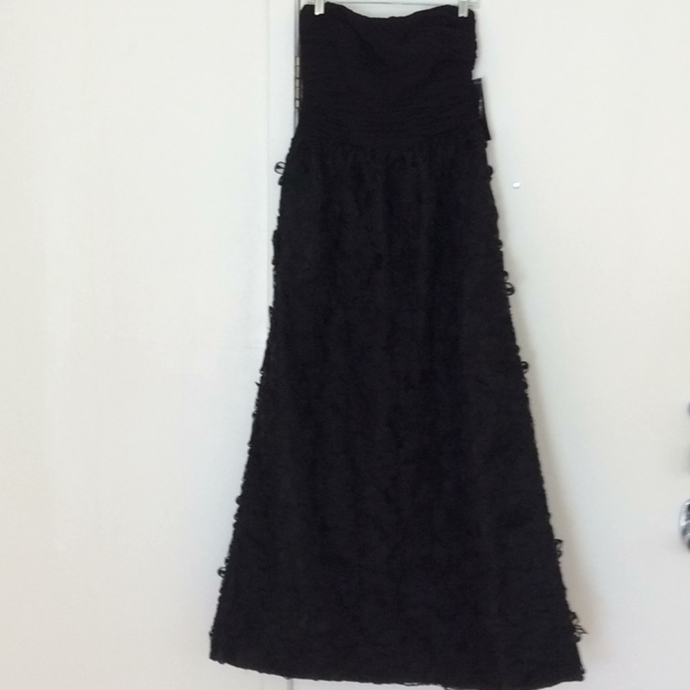 Monique Lhuillier Black Ball Gown Flower appliqué